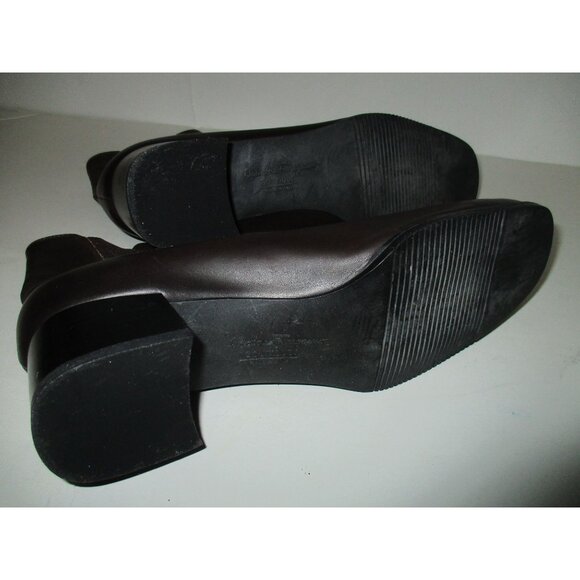 Salvatore Ferragamo Chocolate Brown Booties Pull On - Size 7.5B - Picture 8 of 9